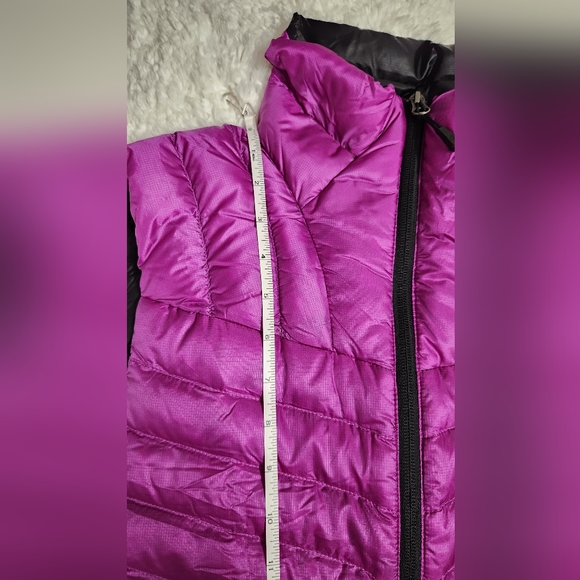 The North Face Lightweight Vest - Picture 8 of 9